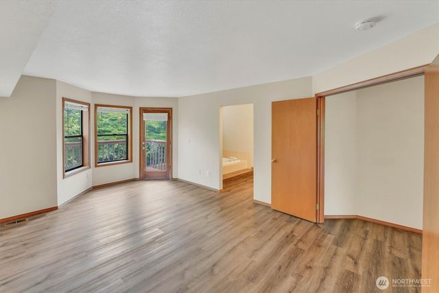 205 Spring Place, Enumclaw, WA 98022
