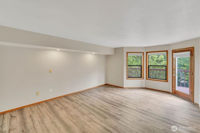 205 Spring Place, Enumclaw, WA 98022