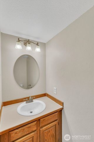 205 Spring Place, Enumclaw, WA 98022