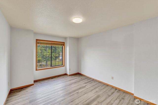 205 Spring Place, Enumclaw, WA 98022
