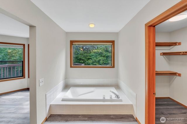 205 Spring Place, Enumclaw, WA 98022