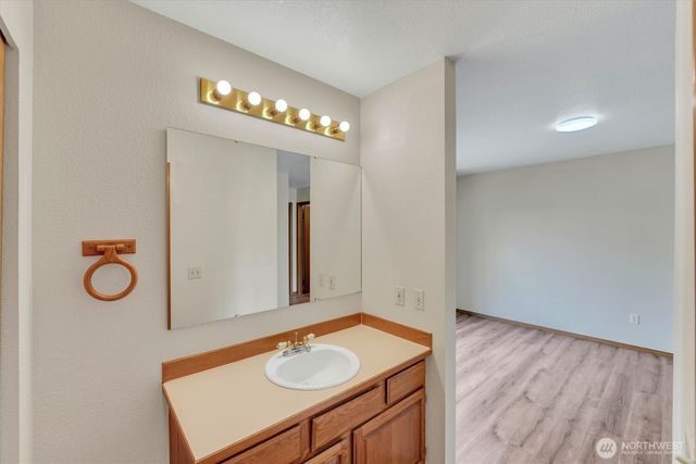 205 Spring Place, Enumclaw, WA 98022