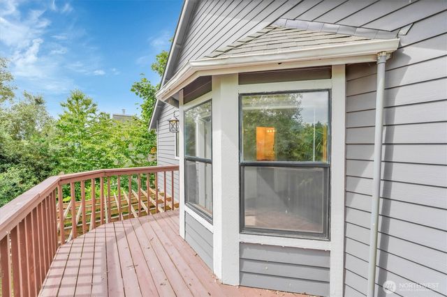 205 Spring Place, Enumclaw, WA 98022