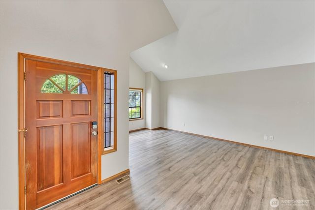 205 Spring Place, Enumclaw, WA 98022