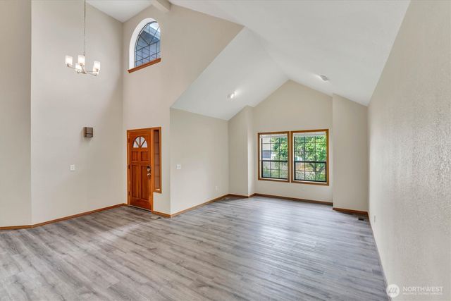 205 Spring Place, Enumclaw, WA 98022
