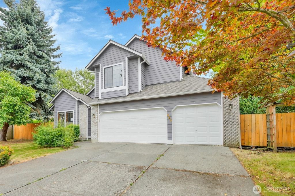 205 Spring Place, Enumclaw, WA 98022