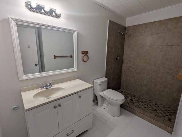 5897 S 37th Street, Greenacres, FL 33463