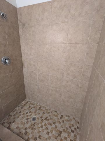 5897 S 37th Street, Greenacres, FL 33463