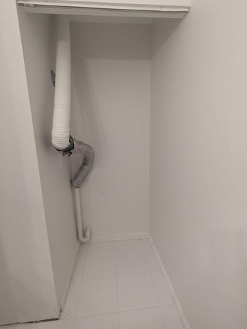 5897 S 37th Street, Greenacres, FL 33463