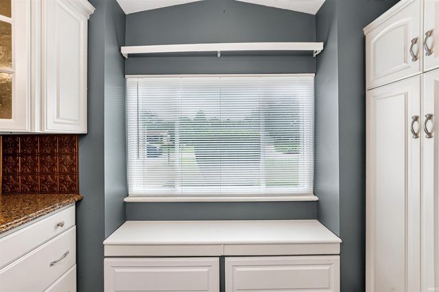 27407 Cobblestone Way, Elkhart, IN 46514