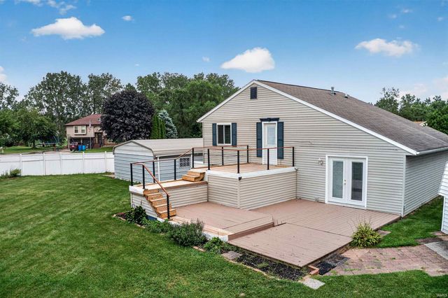 27407 Cobblestone Way, Elkhart, IN 46514