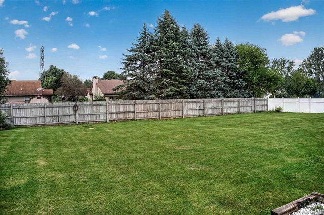 27407 Cobblestone Way, Elkhart, IN 46514