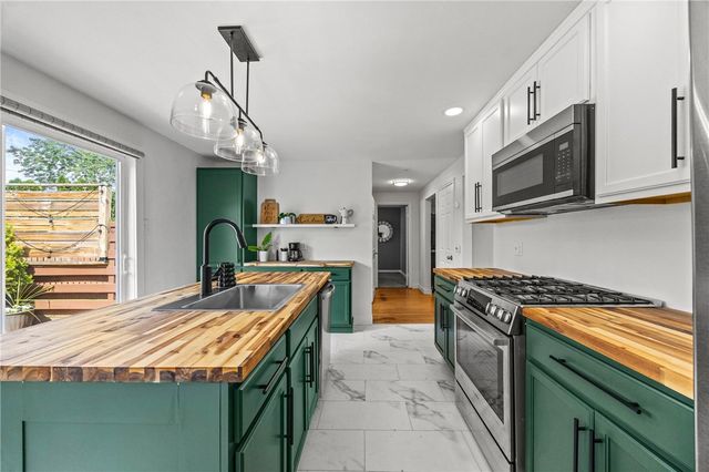 112 Sharon Drive, Greece, NY 14626