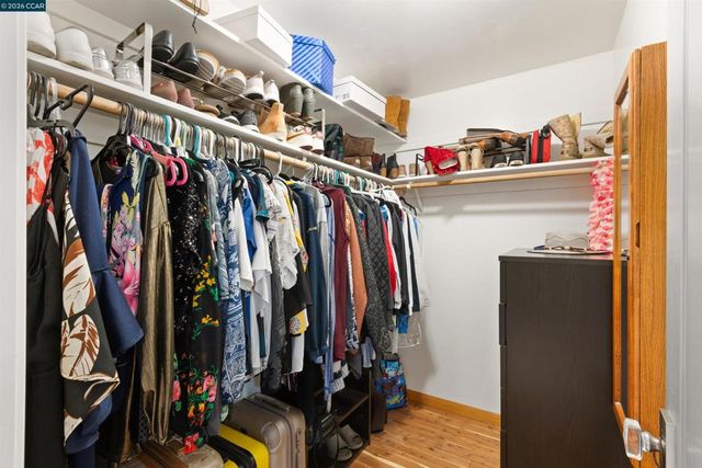 305 Mountaire Pkwy, Clayton, CA 94517