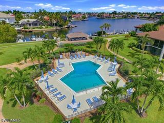 525 Seaview CT M4, Marco Island, FL 34145