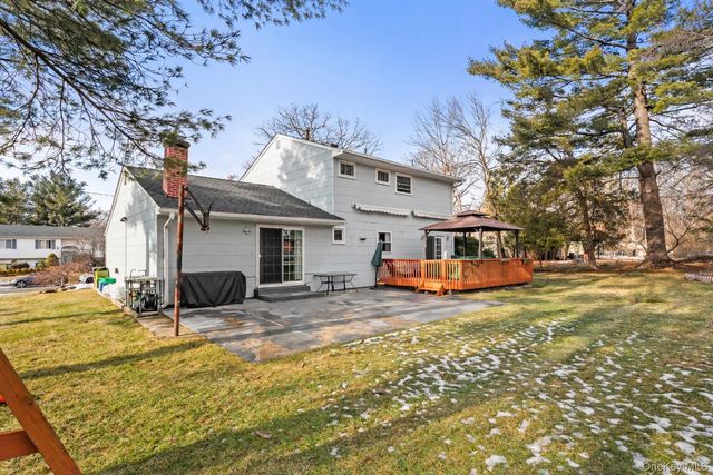 18 Oxford Court, Hillcrest, NY 10977