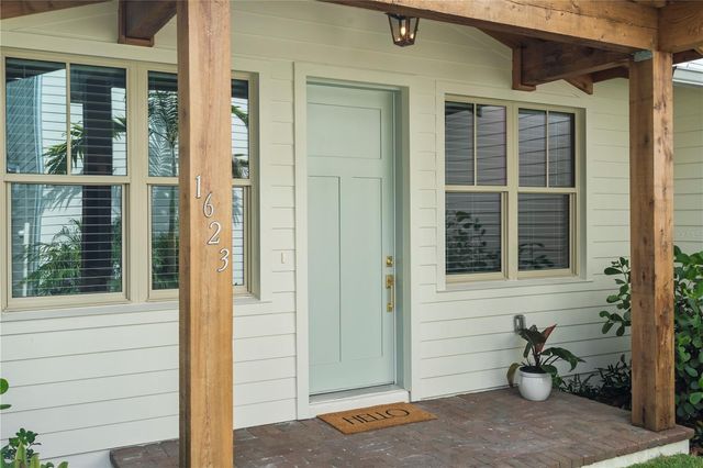 1623 31ST AVENUE N, St Petersburg, FL 33713