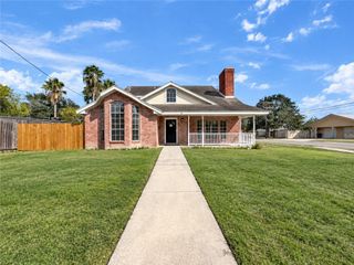 337 Paloma St, Corpus Christi, TX 78412