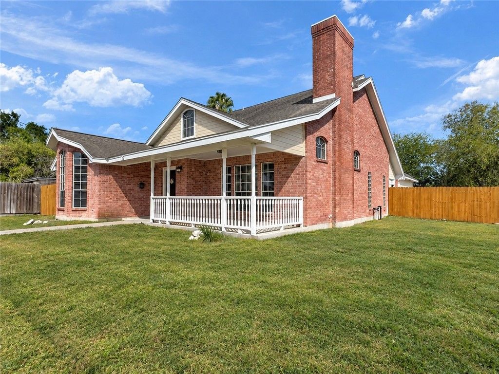 337 Paloma St, Corpus Christi, TX 78412 — photo 2