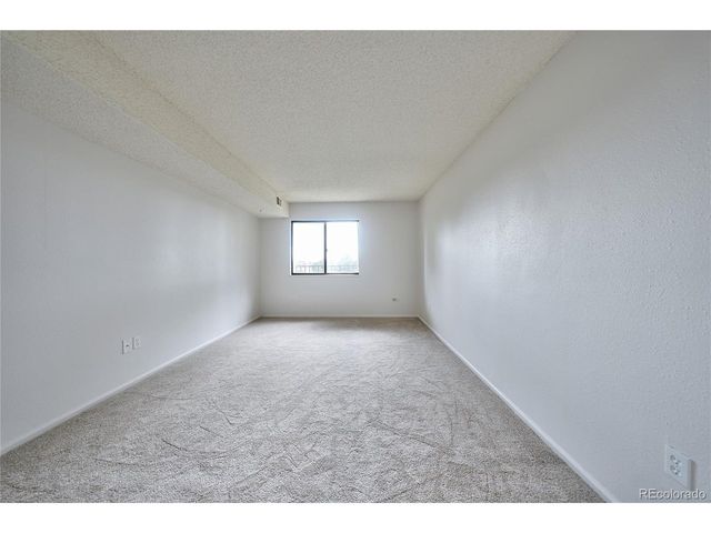 481 S Kalispell Way 103, Aurora, CO 80017