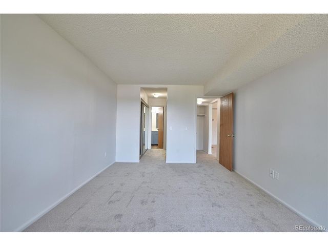 481 S Kalispell Way 103, Aurora, CO 80017