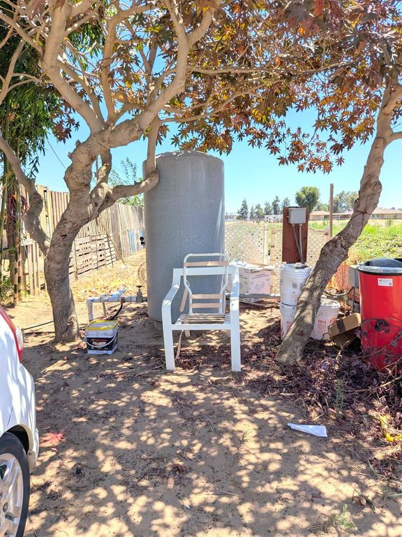 Image 15 of property listing at 284 S Temperance Avenue, Fresno, CA 93727