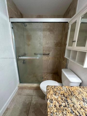 3330 N Pinewalk Dr N 1611, Margate, FL 33063
