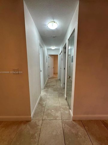 3330 N Pinewalk Dr N 1611, Margate, FL 33063