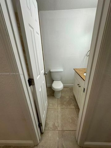 3330 N Pinewalk Dr N 1611, Margate, FL 33063