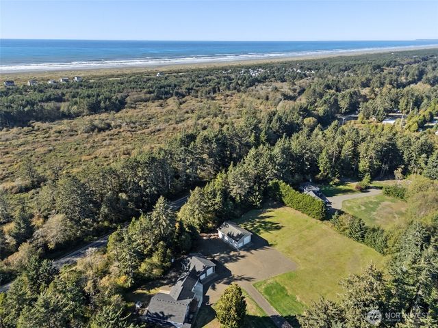 2376 State Route 109, Hoquiam, WA 98550