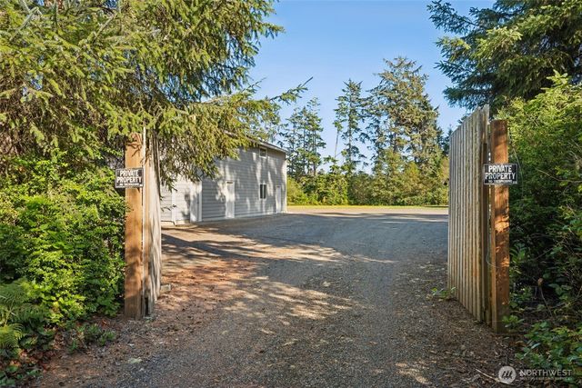 2376 State Route 109, Hoquiam, WA 98550