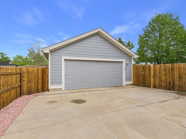 5242 Mt Arapaho Cir, Frederick, CO 80504