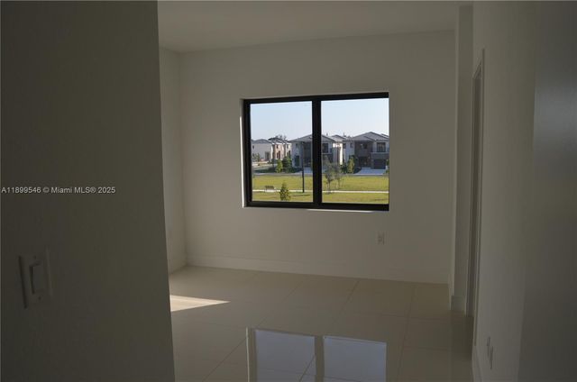 1160 NW 2nd Ln, Florida City, FL 33034