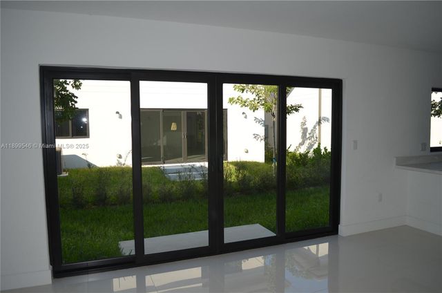 1160 NW 2nd Ln, Florida City, FL 33034