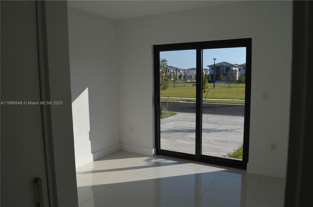 1160 NW 2nd Ln, Florida City, FL 33034