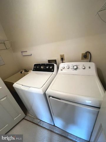 8319 RISING RIDGE WAY, Bethesda, MD 20817