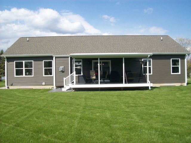 9050 Woodridge Drive, Davison, MI 48423