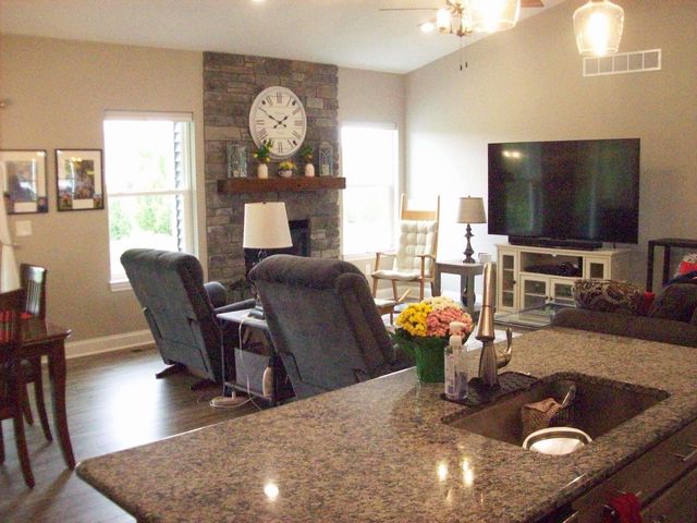 9050 Woodridge Drive, Davison, MI 48423