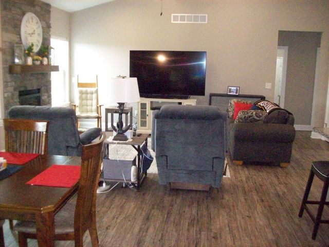 9050 Woodridge Drive, Davison, MI 48423