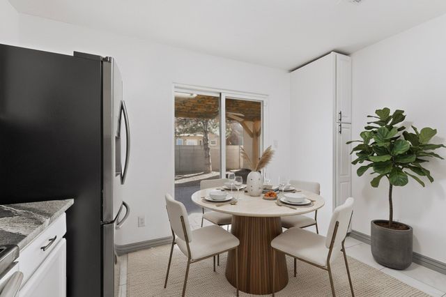 6128 Rose Park Avenue NW, Albuquerque, NM 87114