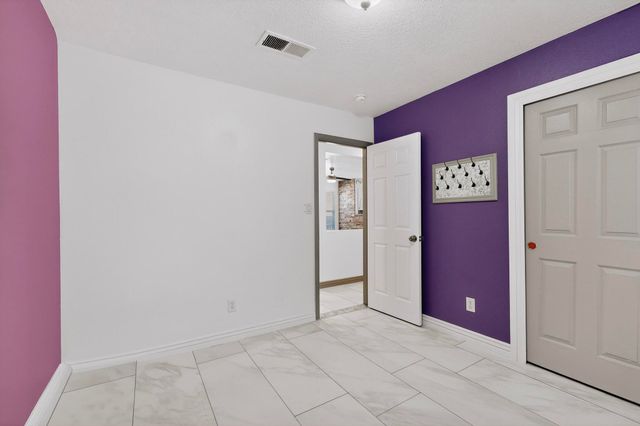 6128 Rose Park Avenue NW, Albuquerque, NM 87114