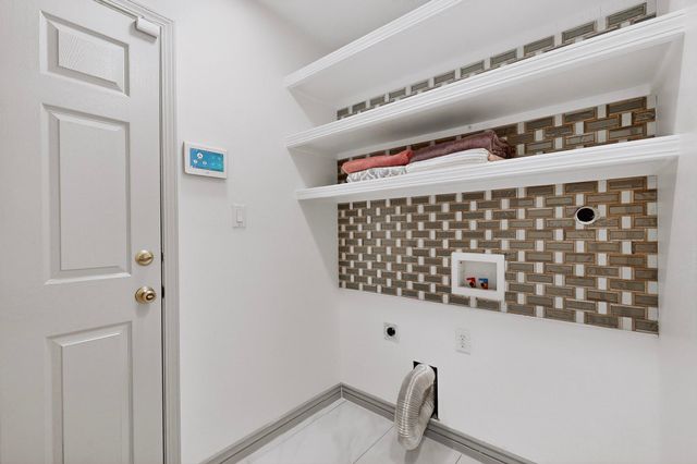 6128 Rose Park Avenue NW, Albuquerque, NM 87114