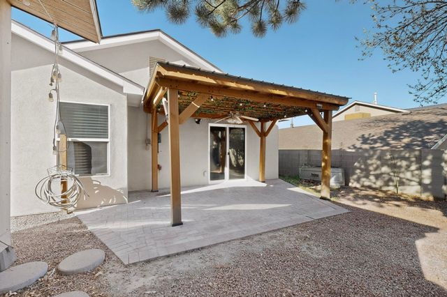 6128 Rose Park Avenue NW, Albuquerque, NM 87114