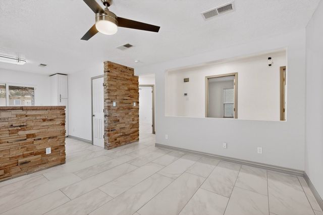 6128 Rose Park Avenue NW, Albuquerque, NM 87114