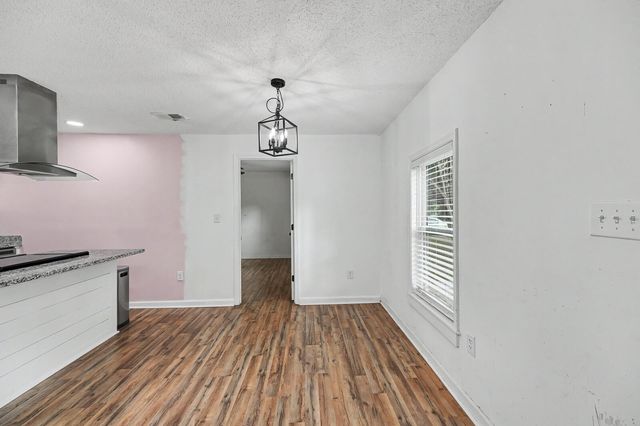 525 E Richardson Avenue, Summerville, SC 29485