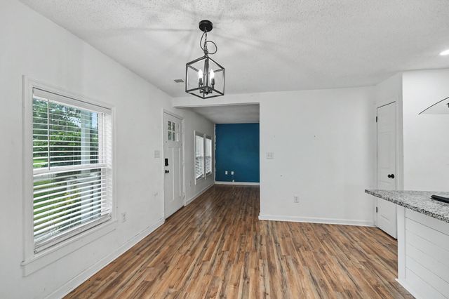 525 E Richardson Avenue, Summerville, SC 29485