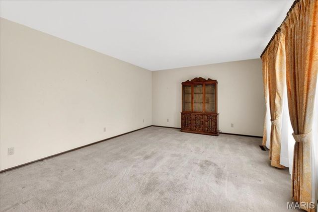 521 Leawood Drive, Swansea, IL 62226