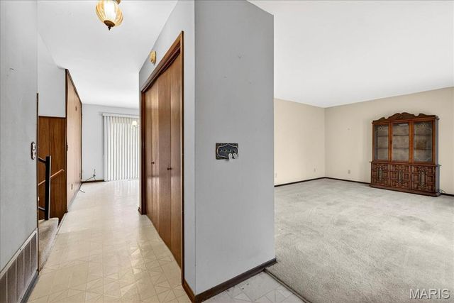 521 Leawood Drive, Swansea, IL 62226