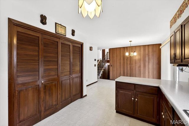 521 Leawood Drive, Swansea, IL 62226