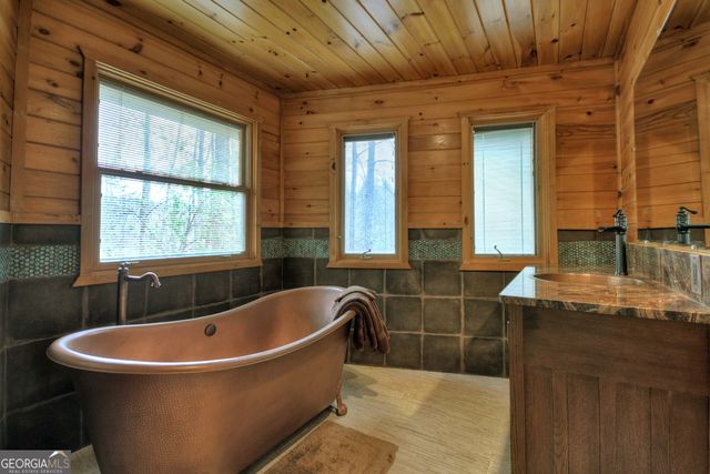 324 Cooper Creek Drive, Suches, GA 30572